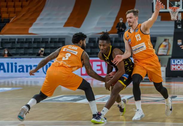 乎信心与实 乎信心与实