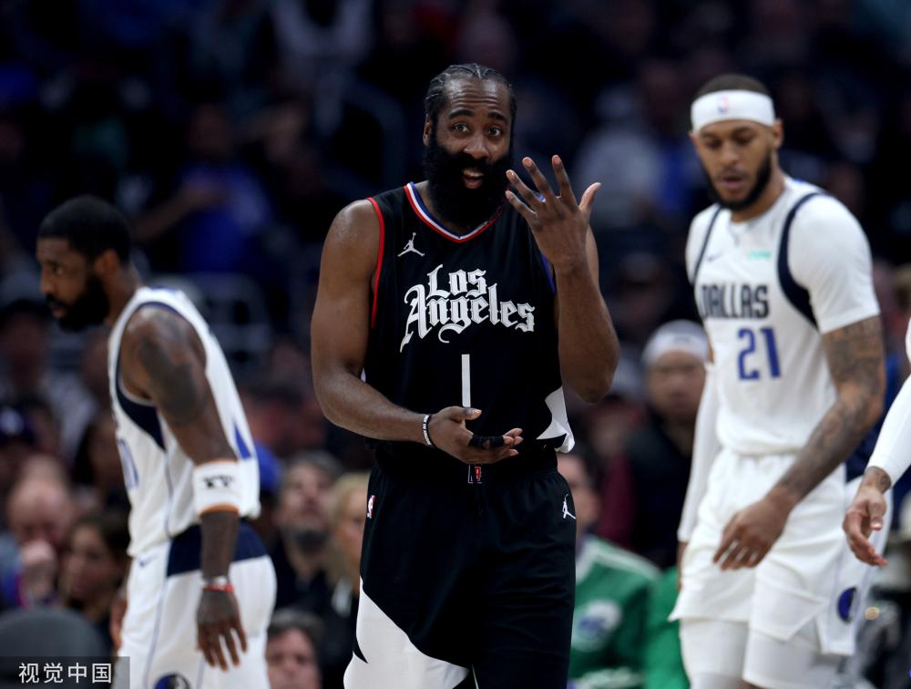 陷入困境 陷入困境