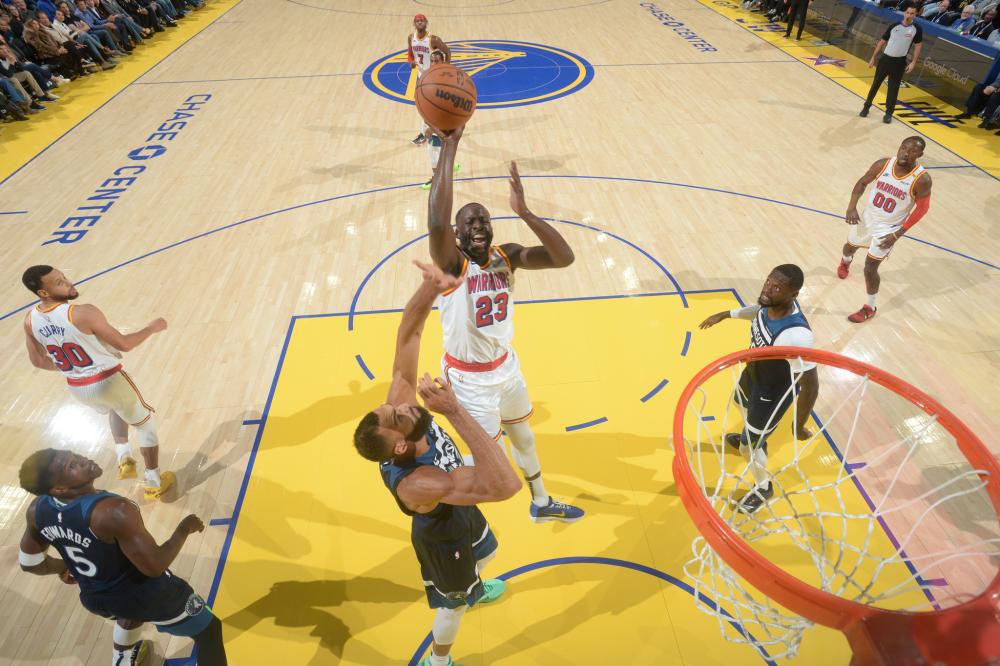 位列西甲中 位列西甲中