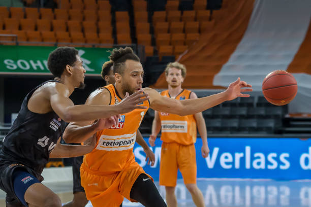 了他们在转 了他们在转